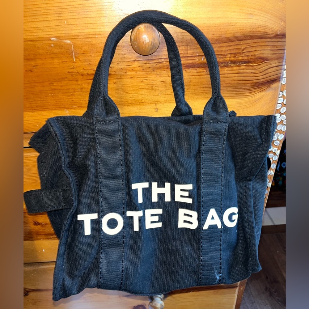 Black tote
